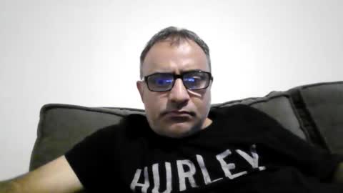 mikej143 online show from May 2, 1:00 am