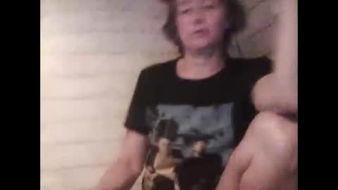 mikenlynz3oh3 online show from November 25, 8:35 am