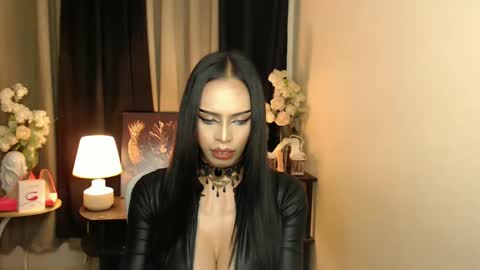 Mistress MikeyAlawi online show from January 17, 7:08 am