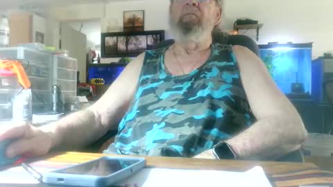 mikeyd1a online show from June 9, 6:18 pm