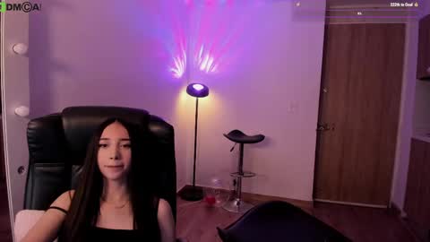 VIOLETAMIKE online show from May 1, 12:15 am