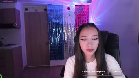 VIOLETAMIKE online show from July 28, 9:18 am