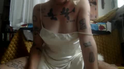 Snapshot of mikeywaters777 chatting on October 13, 4:42 pm Leo hehimtheythem online show from October 13, 4:42 pm