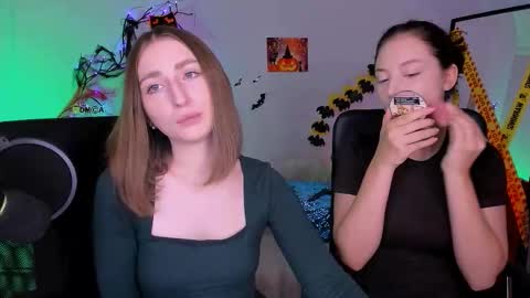 Snapshot of miki_nikki chatting on October 23, 6:15 am Miki online show from October 23, 6:15 am