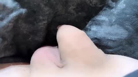 mikke332 online show from December 20, 7:32 pm