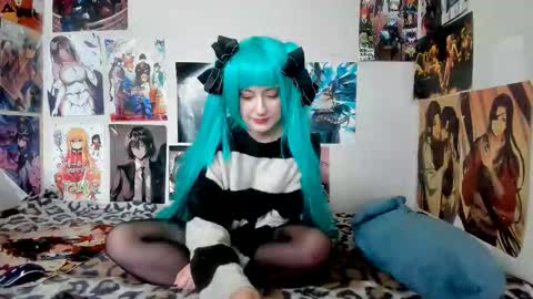miku_frost online show from March 18, 2:56 pm