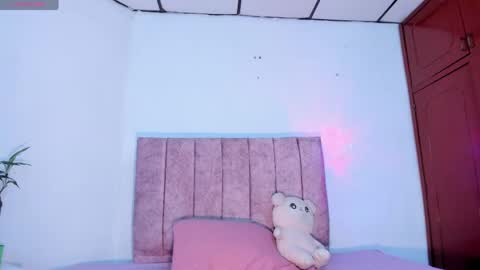 mila_1wood online show from May 2, 12:22 pm