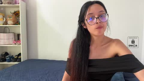 Mila and albert online show from May 14, 8:07 pm