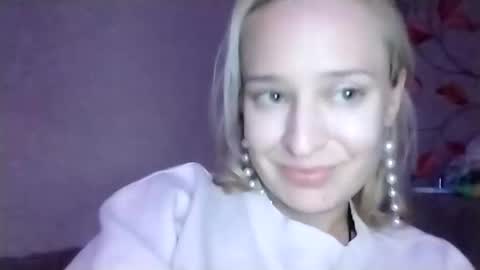 Mila 420 online show from October 2, 4:50 pm