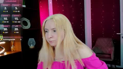 mila_glow online show from December 15, 7:32 pm