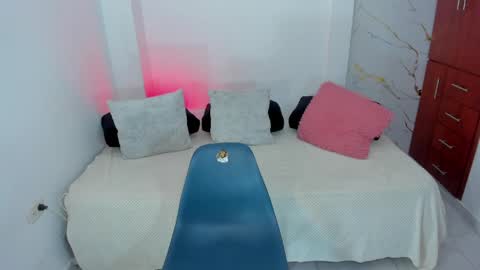 martina online show from May 2, 2:06 am