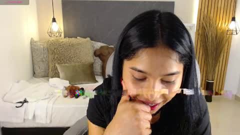 milaa_star online show from May 6, 3:56 am