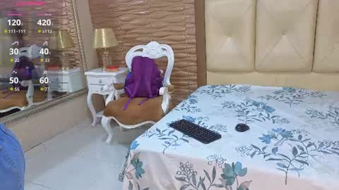 miladiosa online show from July 24, 12:24 pm