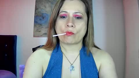 Snapshot of milagros_latin chatting on October 6, 8:48 pm milagros_latin online show from October 6, 8:48 pm