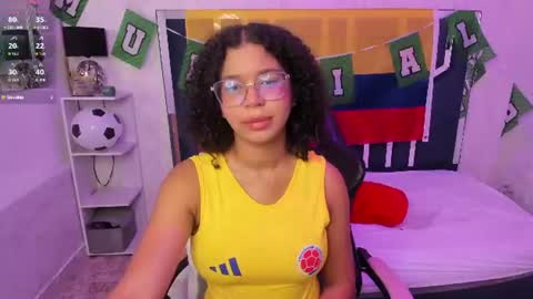 Milenna online show from June 18, 4:40 am