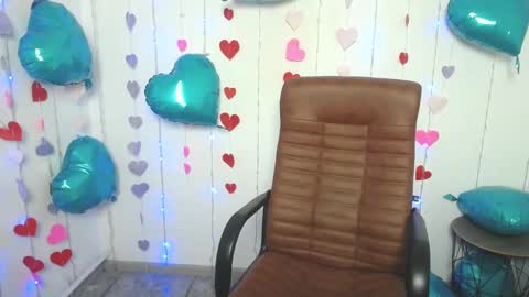 Milaloona online show from February 20, 6:24 pm