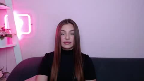 milanaangelas online show from April 17, 4:48 am