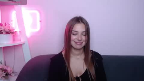 milanaangelas online show from July 24, 5:15 am