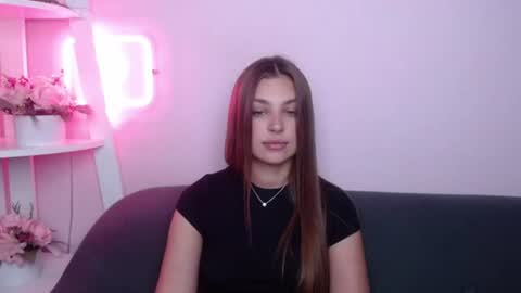 milanaangelas online show from July 4, 5:22 am