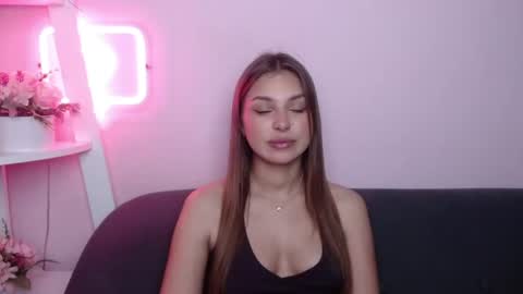 milanaangelas online show from July 19, 5:10 am