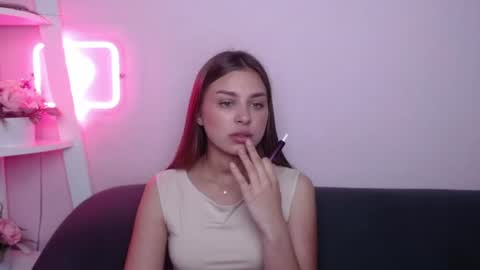 milanaangelas online show from June 29, 4:53 am