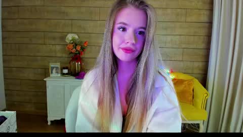 MilanaBalmain online show from February 27, 1:52 am