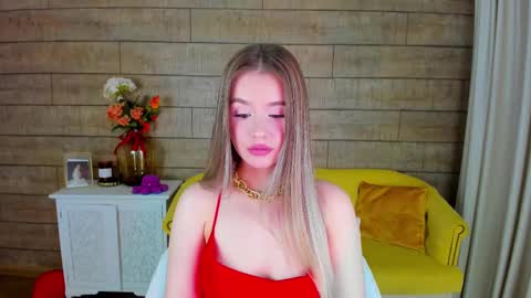 MilanaBalmain online show from February 26, 4:27 pm