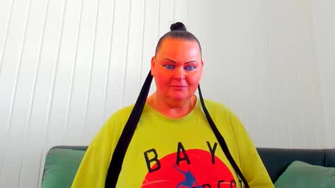 Lana online show from March 12, 1:48 pm