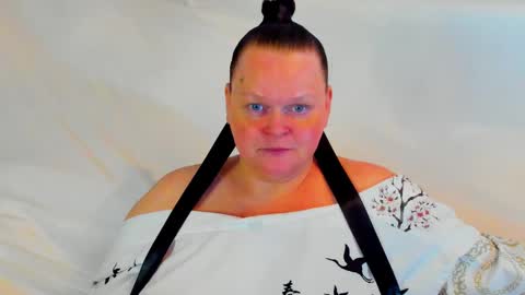 Lana online show from February 15, 5:50 pm