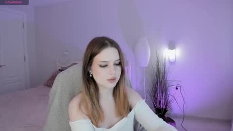 milanamoons online show from November 2, 9:53 am