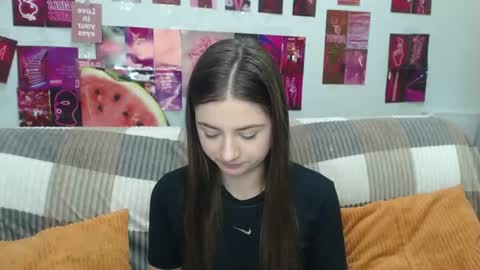 milanaroz online show from July 5, 5:03 am