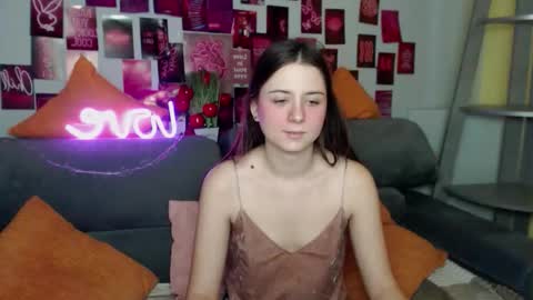 milanaroz online show from November 13, 6:05 am