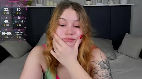 milanaxhoney online show from March 18, 1:55 am