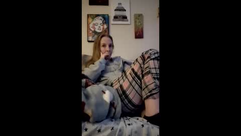 Mila online show from January 18, 6:11 am