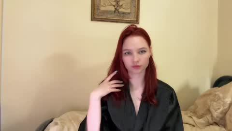 Lana online show from May 1, 5:07 pm