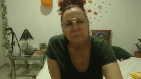 milchanell online show from November 6, 6:49 am