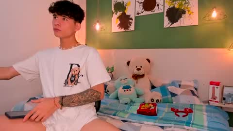 Milcon Thomson online show from December 6, 3:02 am