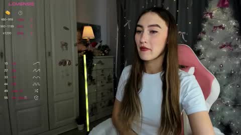 Mia online show from January 10, 9:15 am