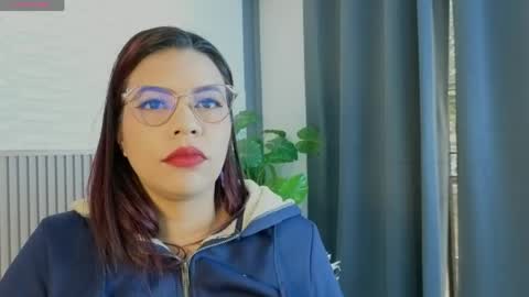 milena_lawson online show from April 29, 12:43 pm