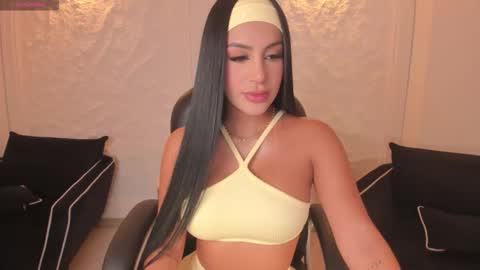 Miley Cruz  IG miley model23 online show from March 3, 7:10 pm