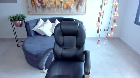 Miley Cruz  IG miley model23 online show from September 27, 7:22 pm