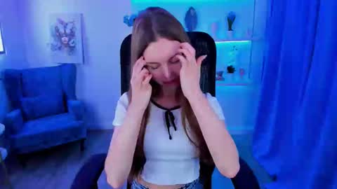 mileygloss online show from September 10, 11:44 am