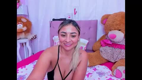 Antonella online show from April 29, 5:30 pm