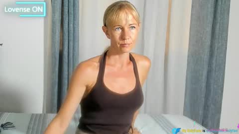 Christine online show from November 3, 3:02 pm