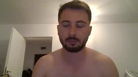 milfflover32 online show from September 23, 9:32 pm