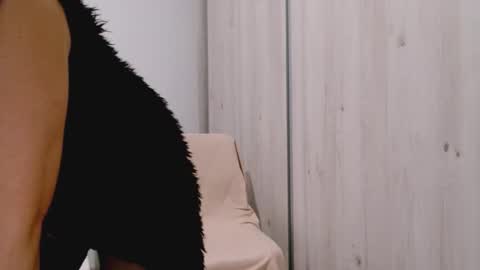 Milfsupreme online show from March 14, 3:27 pm