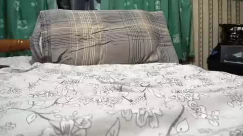 milfy72 online show from February 5, 10:57 pm