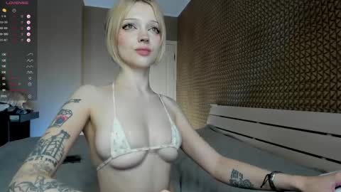 Mila 3 aka Deepthroat World Champion online show from May 3, 5:13 am