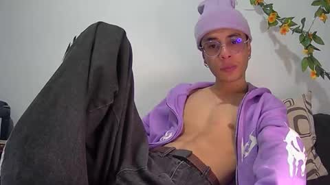 militoveruss2 online show from March 7, 6:08 pm