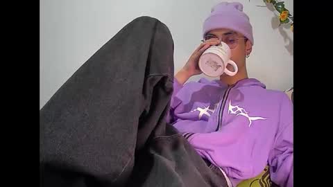 militoveruss2 online show from March 8, 4:16 am